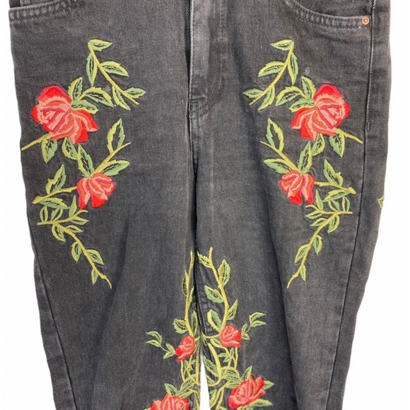 TopShop Moto MOM Floral Embroidered Black Jeans - Picture 3 of 4